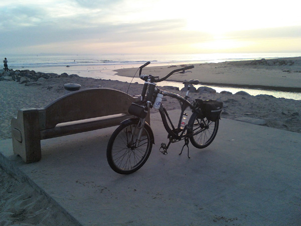 bicycle_beach600.jpg