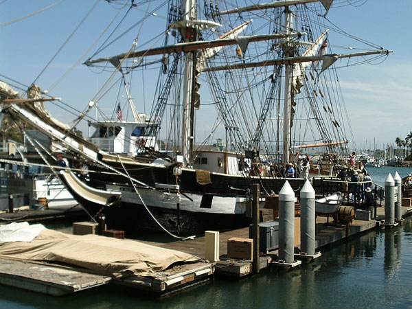 tall_ships02.jpg